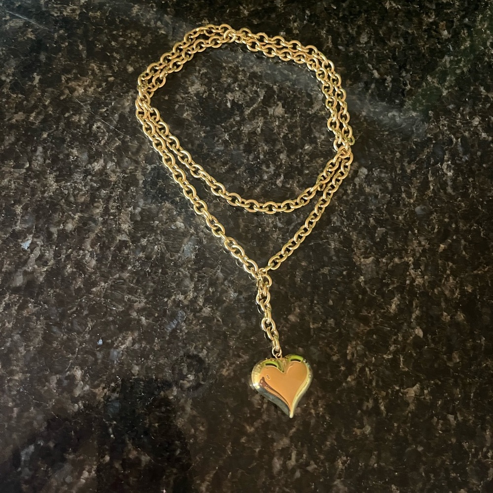 Gold Heart Pendant Necklace